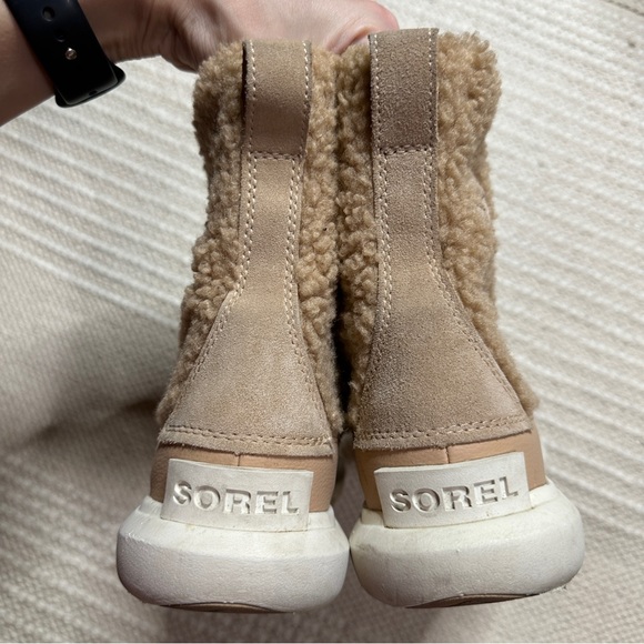 SOREL girls' tan Youth Explorer Cozy Canoe sherpa lace up boots 4 - Picture 5 of 13